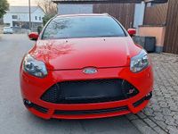 Gebraucht Ford Focus ST 250 PS (183 kW) 2013 Rot Kombi