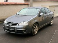 Gebraucht VW Jetta 122 PS (89 kW) 2009 Silber Limousine