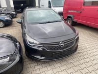 Gebraucht Opel Astra Selection 105 PS (77 kW) 2016 Schwarz Limousine