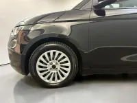 Gebraucht Fiat 500e Red 69 kW (95 PS) 2025 Schwarz Kleinwagen