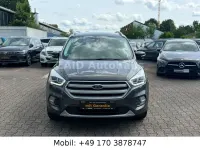 Gebraucht Ford Kuga Cool & Connect 150 PS (110 kW) 2018 Grau SUV