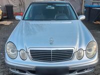 Gebraucht Mercedes E280 42 PS (30 kW) 2004 Silber Limousine