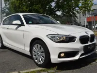 Gebraucht BMW 118 Advantage 136 PS (100 kW) 2018 Weiß Kleinwagen