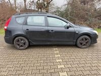 Gebraucht Hyundai i30 Classic 90 PS (66 kW) 2011 Schwarz Kombi
