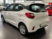 Gebraucht Hyundai i10 67 PS (49 kW) 2021 Polar white Kleinwagen