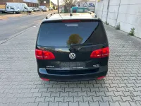 Używany VW Touran Match 140 KM (102 kW) 2012 Czarny Minivan