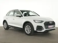 Gebraucht Audi Q5 Business 163 PS (119 kW) 2023 Gletscherweiss SUV