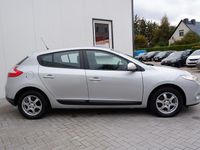 Gebraucht Renault Mégane III Authentique 101 PS (74 kW) 2012 Silber Limousine