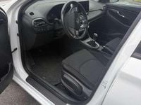 Gebraucht Hyundai i30 Trend 160 PS (117 kW) 2023 Weiß Limousine