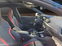 Gebraucht BMW 220 Performance 178 PS (130 kW) 2024 Weiß Coupé