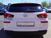 Gebraucht Hyundai i30 Style 140 PS (102 kW) 2019 Weiß Kombi