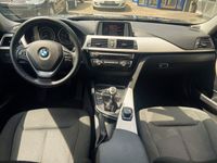 Gebraucht BMW 318 Luxury Line 136 PS (100 kW) 2016 Grau Kombi