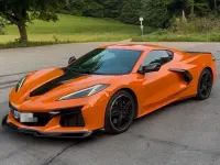 Używany Corvette C8 502 KM (369 kW) 2023 Pomarańczowy