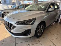 Gebraucht Ford Focus Titanium 120 PS (88 kW) 2022 Silber Kombi