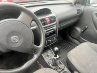 Gebraucht Opel Corsa 58 PS (42 kW) 2002 Silber Kleinwagen