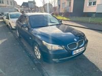 Gebraucht BMW 520 163 PS (119 kW) 2007 Blau Limousine