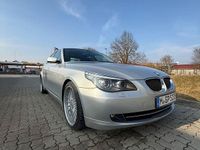Gebraucht BMW 523 190 PS (139 kW) 2007 Silber Limousine