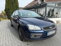 Gebraucht Ford Focus 100 PS (73 kW) 2005 Blau Kombi