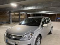 Gebraucht Opel Astra 90 PS (66 kW) 2010 Beige Kleinwagen