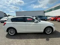Gebraucht BMW 116 Advantage 136 PS (100 kW) 2015 Weiß Kleinwagen