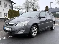 Gebraucht Opel Astra 140 PS (102 kW) 2012 Silber Kombi