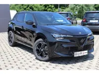 Neu Alfa Romeo Junior 145 PS (106 kW) 2026 Schwarz SUV