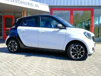 Second-hand Smart ForFour Passion 71 CP (52 kW) 2016 Alb Hatchback