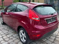 Używany Ford Fiesta Titanium 82 KM (60 kW) 2011 Czerwony Hatchback
