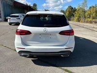 Gebraucht Mercedes B180 116 PS (85 kW) 2023 Weiß Van / Kleinbus