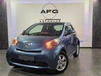 Gebraucht Toyota iQ Basis 68 PS (50 kW) 2011 Blau Kleinwagen