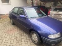 Gebraucht Opel Astra 90 PS (66 kW) 1996 Blau Limousine