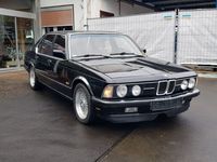 Gebraucht BMW 735 218 PS (160 kW) 1985 Schwarz metallic Limousine