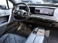 Gebraucht BMW iX 239 kW (326 PS) 2023 Mineral weiss metallic SUV