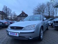 Gebraucht Ford Mondeo Ghia 125 PS (91 kW) 2001 Silber Limousine