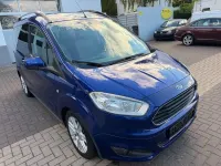 Gebraucht Ford Tourneo Courier Titanium 101 PS (74 kW) 2017 Blau Van / Kleinbus