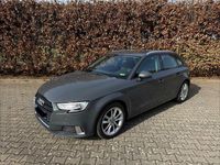 Gebraucht Audi A3 Sport 116 PS (85 kW) 2019 Grau Limousine