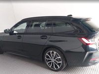 Gebraucht BMW 320 Sport Line 190 PS (139 kW) 2023 Schwarz Limousine