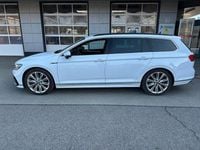 Gebraucht VW Passat R-line 200 PS (147 kW) 2022 Gletscherweiß metallic Kombi
