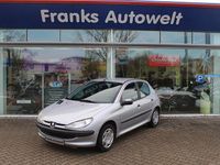Gebraucht Peugeot 206 75 PS (55 kW) 2001 Silber Limousine