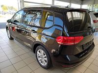 Gebraucht VW Touran Comfortline 176 PS (129 kW) 2024 Andere Van / Kleinbus