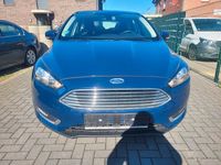 Usata Ford Focus Titanium 101 CV (74 kW) 2017 Blu Berlina