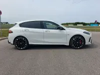 Gebraucht BMW M135 Performance 300 PS (220 kW) 2024 Weiß Kleinwagen