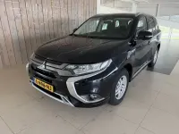Gebraucht Mitsubishi Outlander P-HEV 135 PS (99 kW) 2021 Schwarz SUV