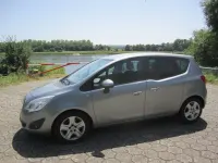 Gebraucht Opel Meriva Design Edition 120 PS (88 kW) 2011 Silber Van / Kleinbus