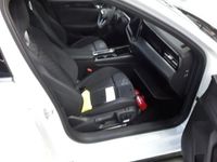 Gebraucht VW Passat IQ Drive 150 PS (110 kW) 2024 Weiß Kombi