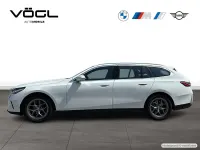 Gebraucht BMW 520 Sport Line 197 PS (144 kW) 2025 Alpinweiß uni Kombi