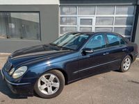 Gebraucht Mercedes E200 163 PS (119 kW) 2005 Blau Limousine