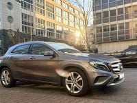 Gebraucht Mercedes GLA180 Urban 122 PS (89 kW) 2016 Grau SUV