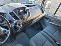 Gebraucht Ford Transit 131 PS (96 kW) 2019 Silber Van