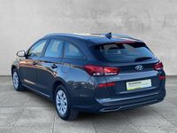 Gebraucht Hyundai i30 120 PS (88 kW) 2024 Grau Kombi